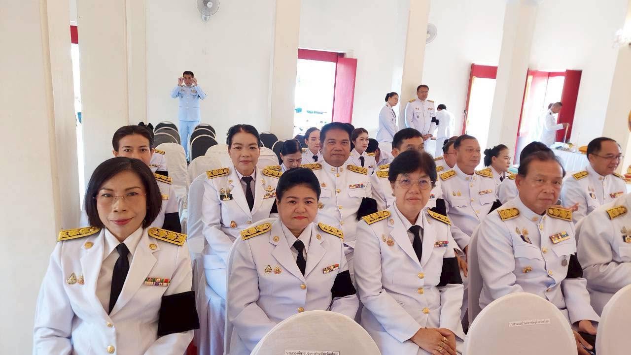 title - ส.ป.ก.ยโสธร ร่วมพิธีเจริญพระพุทธมนต์และทำบุญตักบาตรถวายพระกุศล เนื่องในโอกาสฉลองพระชนมายุ 99 พรรษา  สมเด็จพระอริยวงศาคตญาณ สมเด็จพระสังฆราช สกลมหาสังฆปริณายก